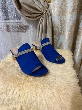 Blue Women’s Size 8.5 Suede Open-Toe Block Heel Mules with Crystal Straps, new